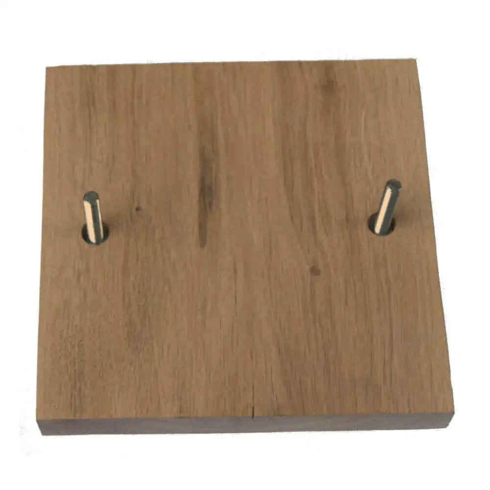 Holzschild mit Rückseitigen Edelstahlbolzen